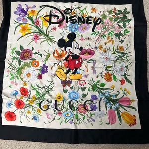 Gucci Disney scarf  Nwt
